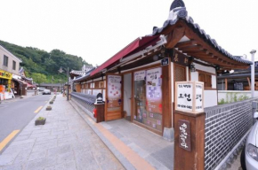 Гостиница Jeonju Nostalgic Home  Чонджу